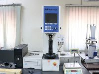 Hardeness testing machine